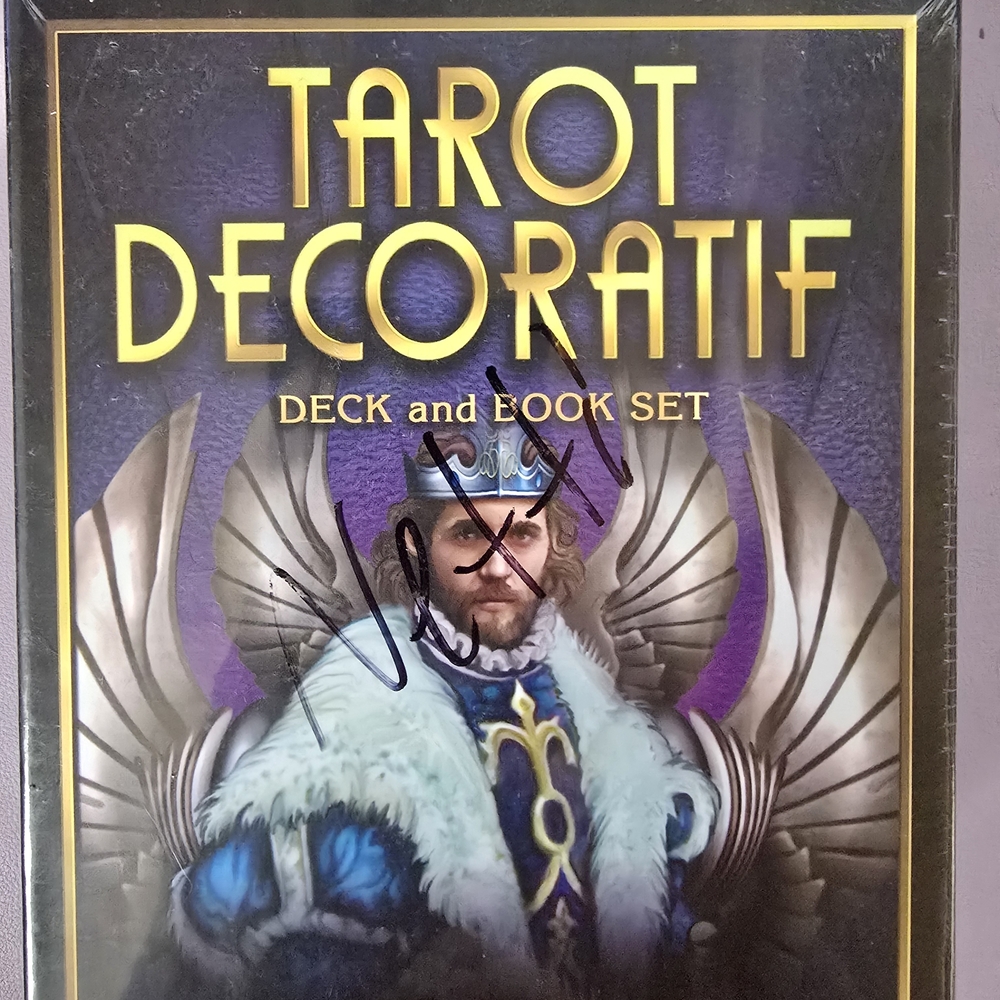Tarot Decoratif Deck and Book Set